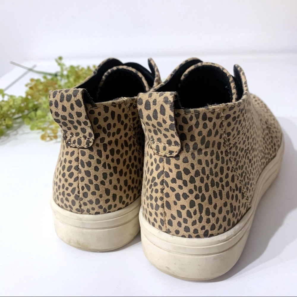 Universal Thread Spotted Thick Sole Sneakers - image 4